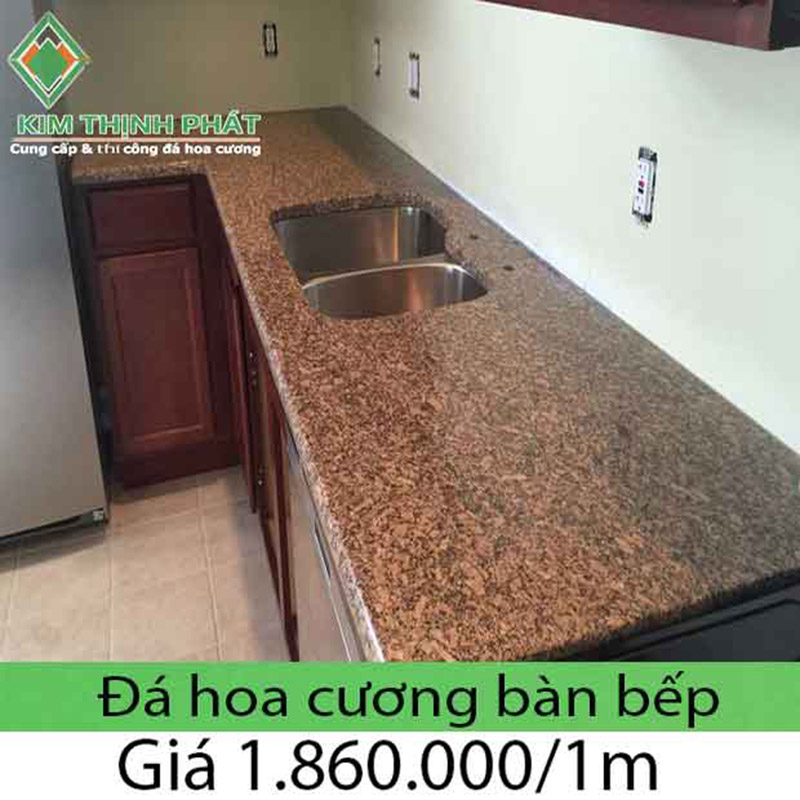 Bếp đá hoa cương granite chỉ cần lấy khăn mềm ướt là sạch