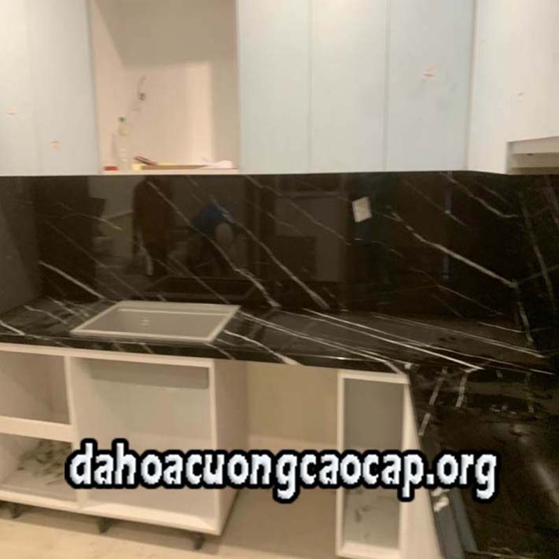 Đá hoa cương bếp